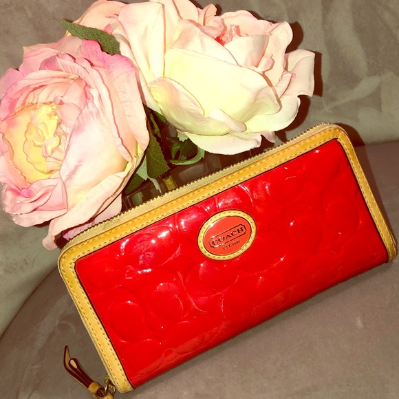 Coach Handbags - Coach Patent Leather Signature Wallet